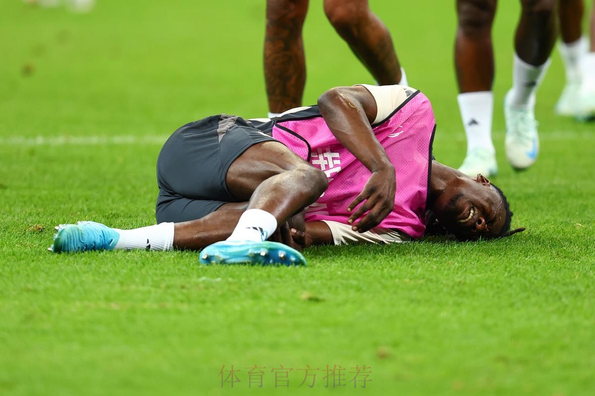 TA:卡马文加初步检查右膝副韧带断裂 伤缺至新年